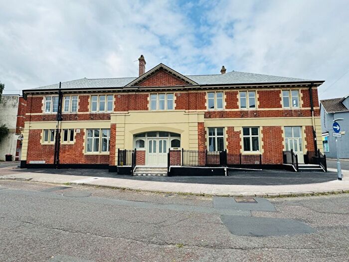 3 Bedroom Terraced House To Rent In Commercial Road, Paignton, TQ4