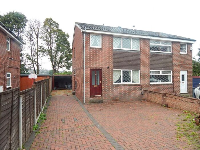 3 Bedroom Semi-Detached House To Rent In Tyndale Walk, Batley, WF17
