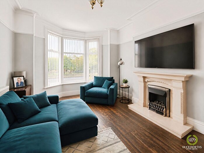 3 Bedroom Terraced House For Sale In Padiham Road, Burnley, BB12