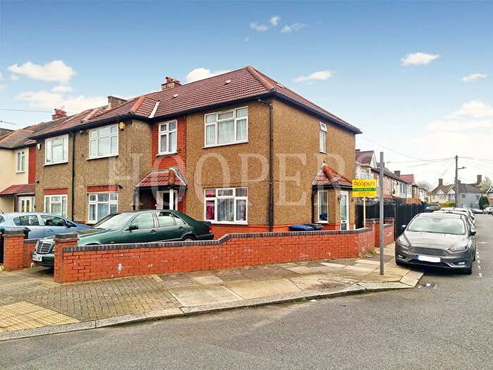 2 Bedroom Terraced House For Sale In Lewis Crescent, London, NW10