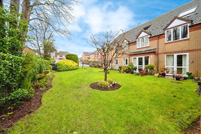 2 Bedroom Flat For Sale In Mortimers Lane, Fair Oak, Eastleigh, SO50