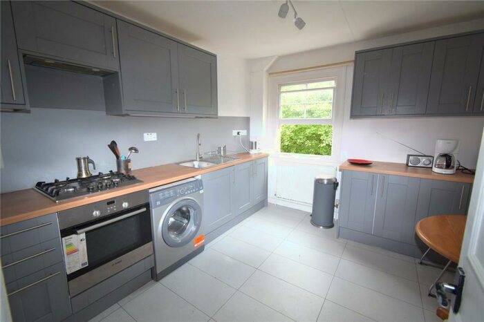 2 Bedroom Flat To Rent In Hornsey Rise Gardens, London, N19