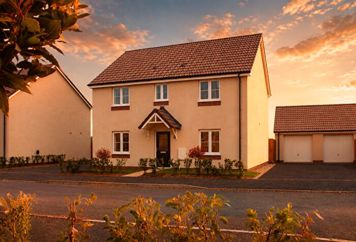 4 Bedroom Detached House For Sale In Bumblebee Lane, Winkleigh, EX19