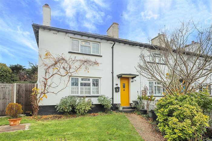 2 Bedroom End Of Terrace House For Sale In Cordingley Road, Ruislip, HA4