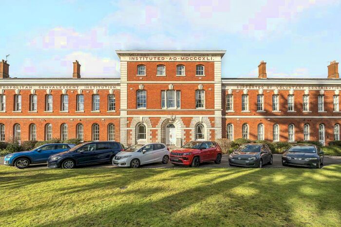 1 Bedroom Apartment To Rent In Hersham, KT12