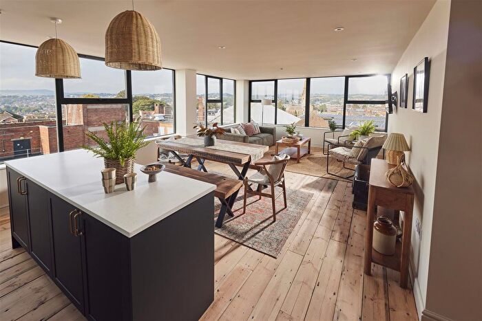 2 Bedroom Flat To Rent In Fore Street, Exeter, EX4