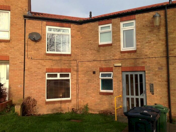 2 Bedroom Flat To Rent In Cherwell, Washington, Tyne And Wear, NE37