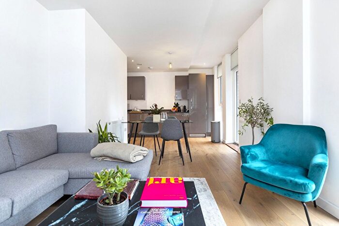 2 Bedroom Flat To Rent In The Levers, Amelia Street, London, SE17