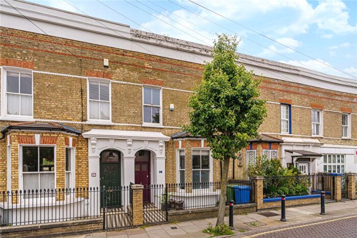 3 Bedroom Terraced House To Rent In Maxted Road, Peckham Rye, London, SE15