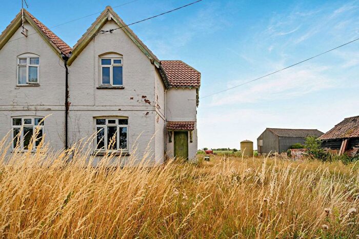 3 Bedroom Semi-Detached House For Sale In Tilbury Road, Ovington, Sudbury, CO10