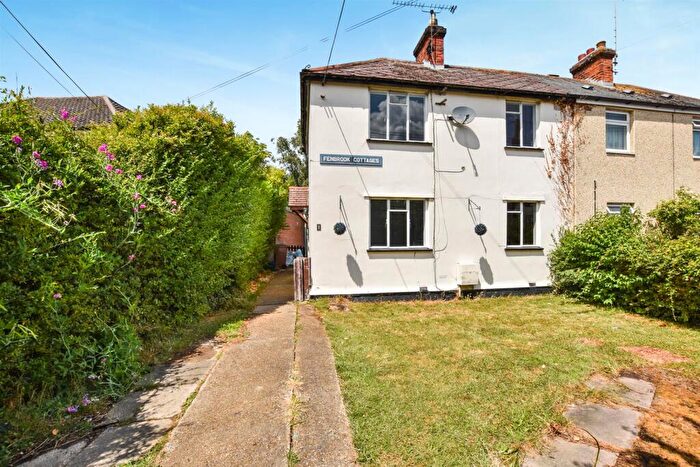 2 Bedroom Cottage For Sale In Wickford Road, South Woodham Ferrers, CM3
