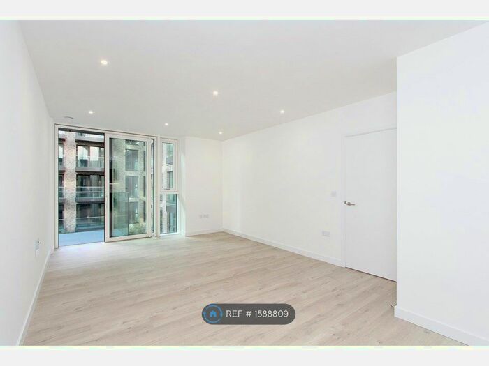 1 Bedroom Flat To Rent In Hartingtons Court, London, N4