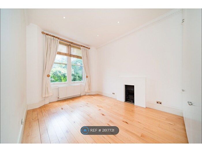 1 Bedroom Flat To Rent In Rosary Gardens, London, SW7