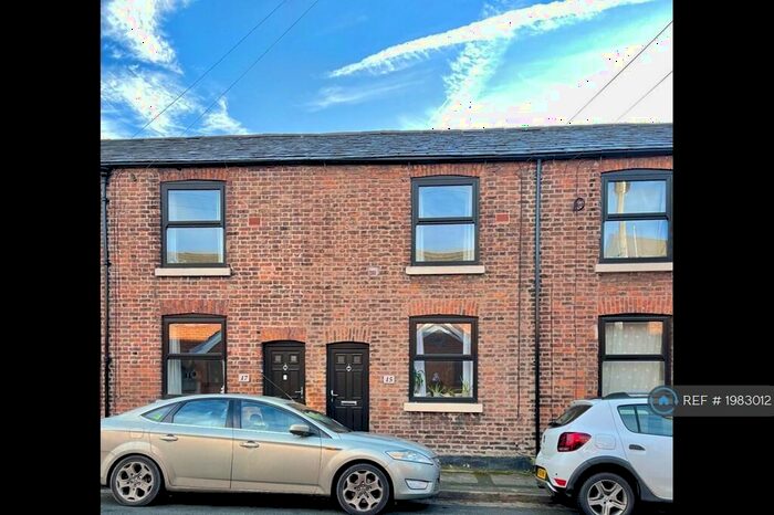 2 Bedroom Terraced House To Rent In Parr Street, Macclesfield, SK11