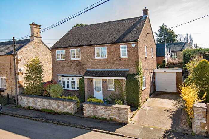 3 Bedroom Detached House For Sale In High Street, Gretton, Northamptonshire, NN17