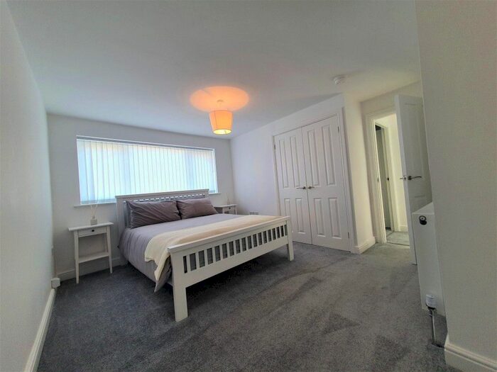 4 Bedroom Semi-Detached House To Rent In Front Street, North Shields, NE29