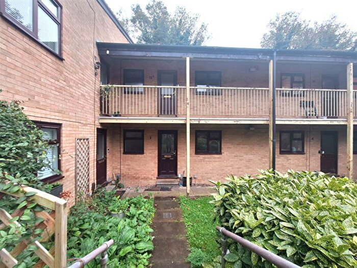 1 Bedroom Flat To Rent In The Slopes, RG4