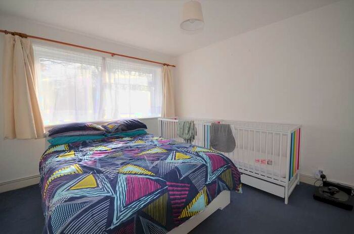 2 Bedroom Apartment To Rent In Upton Park, Slough, SL1