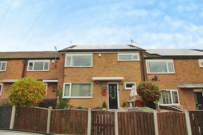3 Bedroom Terraced House For Sale In Stanks Drive, Leeds, LS14