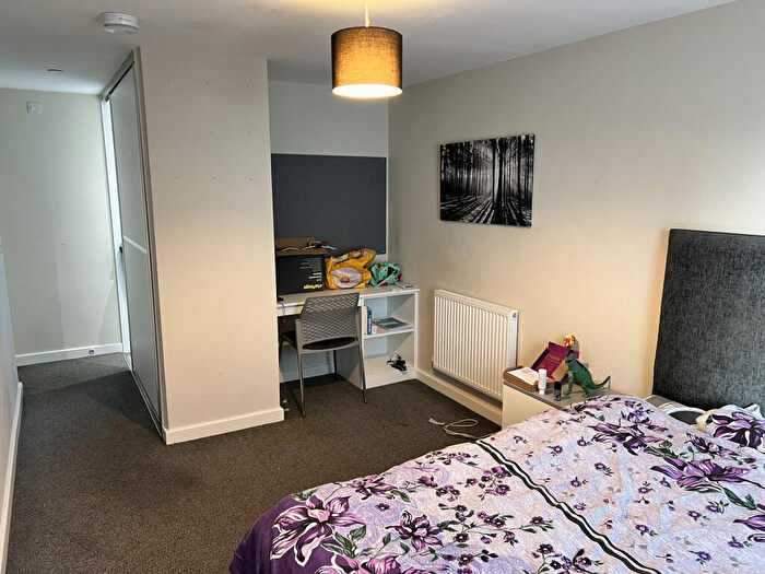 5 Bedroom Town House To Rent In Sudbury Street, Sheffield, S3