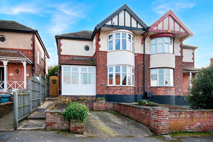 3 Bedroom Semi Detached House For Sale In Moorgate Park, Retford, DN22