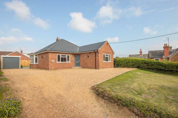 3 Bedroom Detached Bungalow For Sale In Sandringham Road, Dersingham, PE31