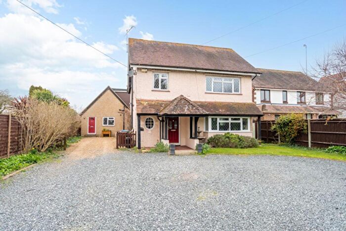 6 Bedroom Detached House For Sale In Shripney Road, Bognor Regis, PO22