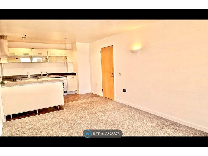 2 Bedroom Flat To Rent In Alpha House, Northampton, NN1