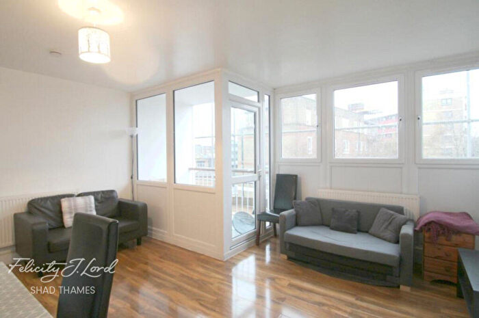 3 Bedroom Flat To Rent In Cope Street, London, SE16