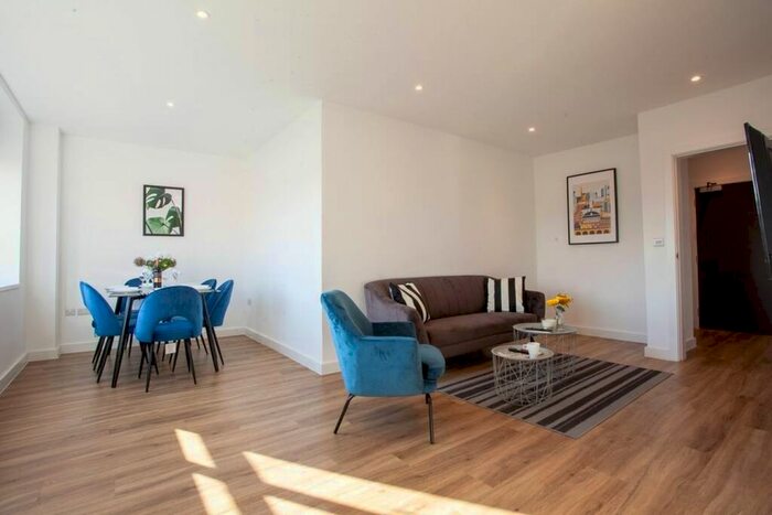 2 Bedroom Flat To Rent In Derby Street, Manchester, M8