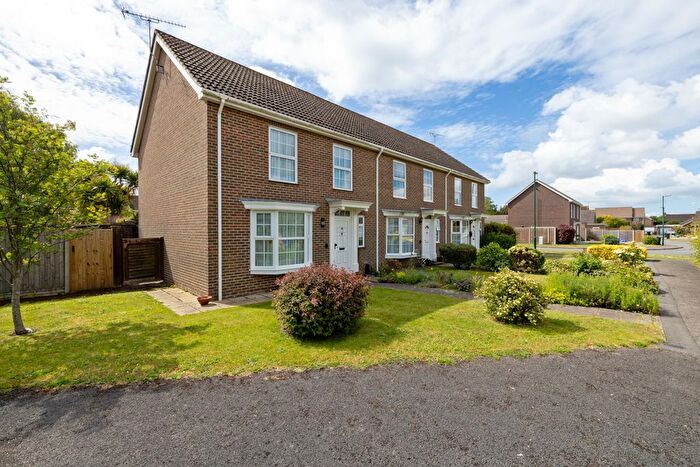 3 Bedroom End Of Terrace House For Sale In Ludlow Close, Aldwick, Bognor Regis, West Sussex, PO21