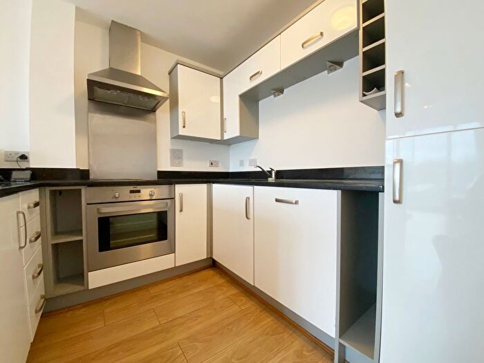 2 Bedroom Flat To Rent In Lewisham High Street, London, SE13