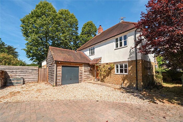4 Bedroom Detached House For Sale In Ainstey Drive, Sparkford, Yeovil, Somerset, BA22