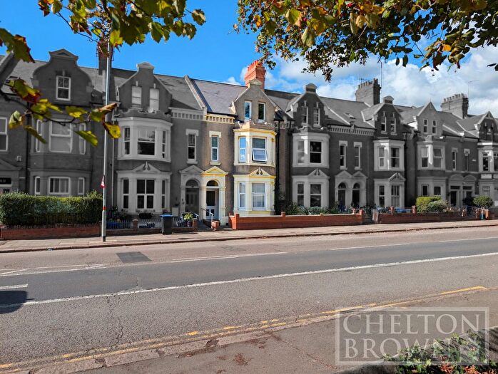 7 Bedroom Terraced House For Sale In Wellingborough Road, Northampton, Northamptonshire, NN1