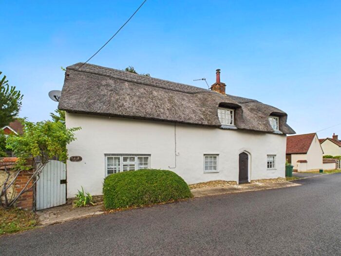 3 Bedroom Detached House For Sale In Dollicott, Haddenham, HP17