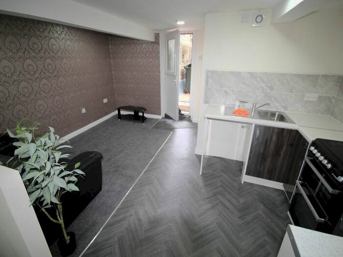 Studio To Rent In Great Horton Road, Great Horton, Bradford, BD7