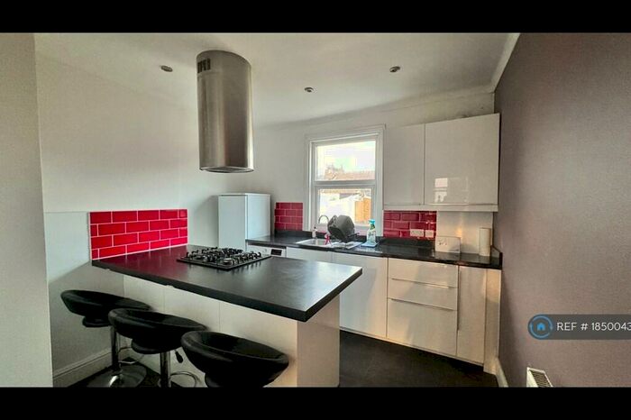 1 Bedroom Flat To Rent In Holberton Gardens, London, NW10