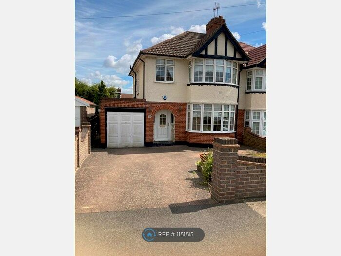 3 Bedroom Semi-Detached House To Rent In Green Lane, Chislehurst, BR7