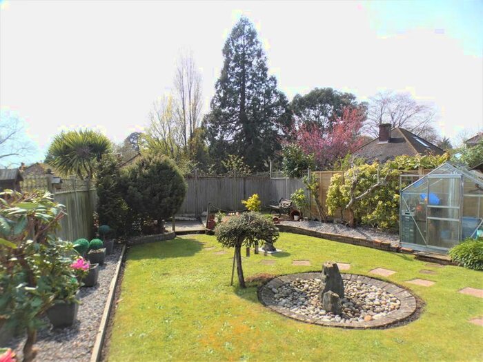 2 Bedroom Detached Bungalow For Sale In Bridge Close, Bursledon, Southampton, SO31