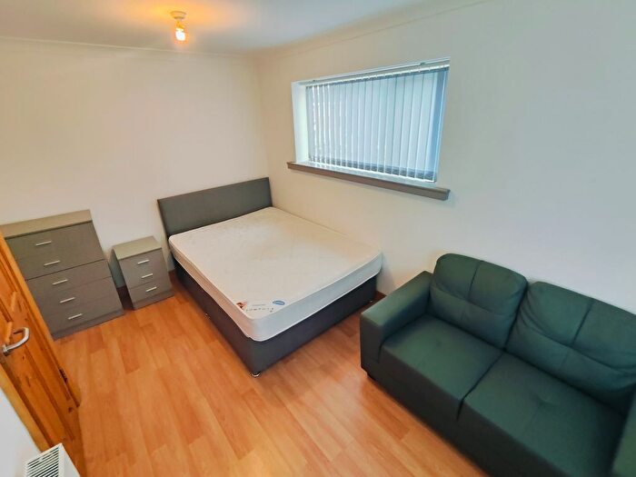 1 Bedroom Semi-Detached House To Rent In Mercer Drive, Liverpool, L4