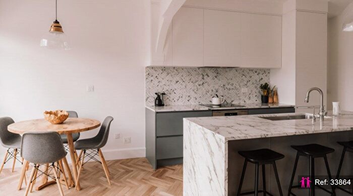 2 Bedroom Terraced House To Rent In Shoreditch High Street, London, E1