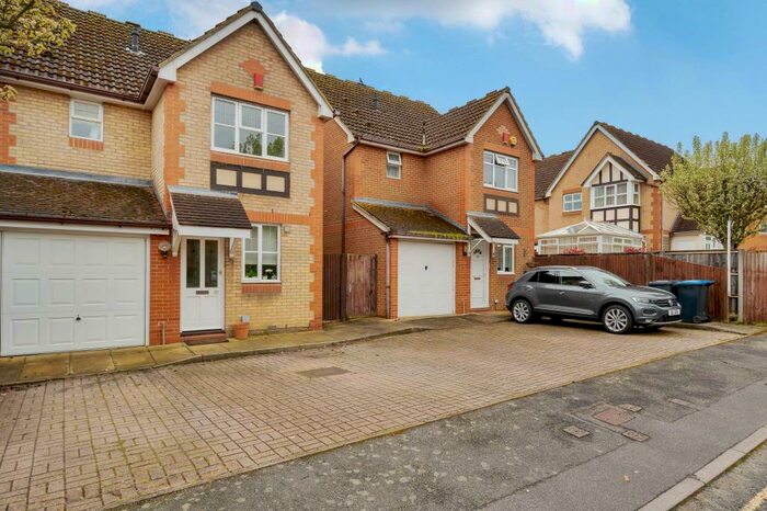 3 Bedroom Detached House For Sale In Virginia Water, Surrey, GU25