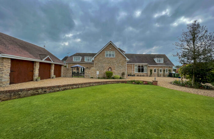 6 Bedroom Detached House For Sale In Leamington Spa Village, Over Sq Ft, Beautiful Interior, CV33