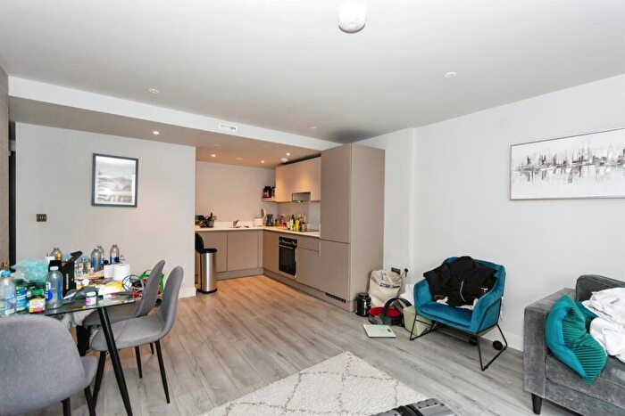1 Bedroom Apartment For Sale In Broad Street, Birmingham, B15