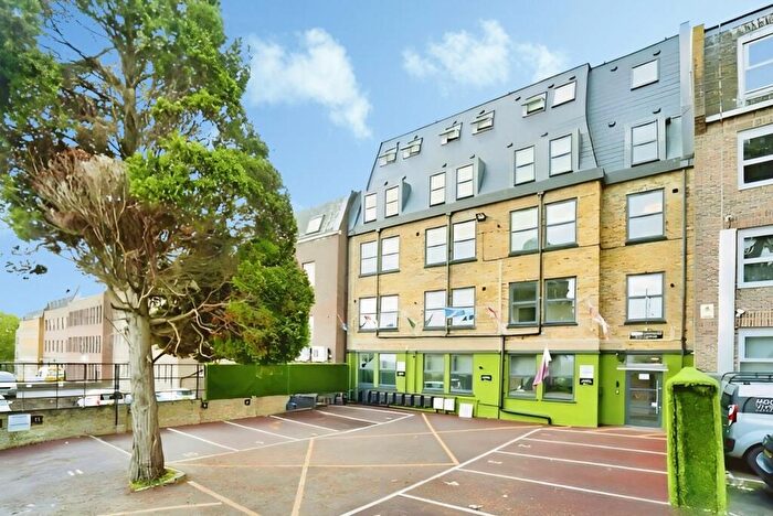 2 Bedroom Flat To Rent In Albion Place, Maidstone, Kent, ME14