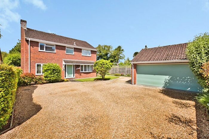 4 Bedroom Detached House For Sale In The Park, Yeovil, BA20
