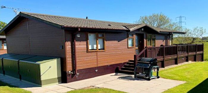 2 Bedroom Lodge For Sale In Two Bed Omar Kingfisher (), Claylands Park, Cabus, Garstang, Lancashire, PR3