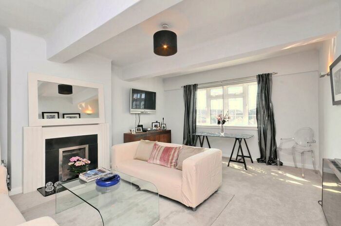 1 Bedroom Apartment To Rent In Seaforth Lodge, Barnes High Street, Barnes, SW13