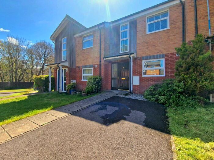 2 Bedroom Terraced House To Rent In Berwick Close, Lordshill, SO16