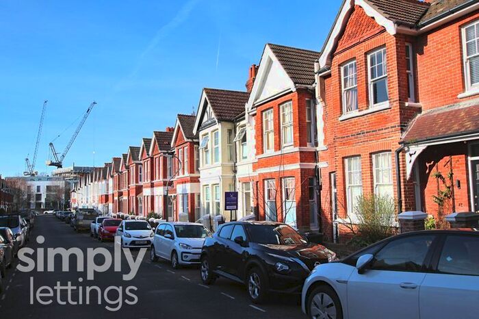 Studio To Rent In Addison Road, Hove, BN3